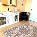 Liebevoll * Burgtiefe auf Fehmarn